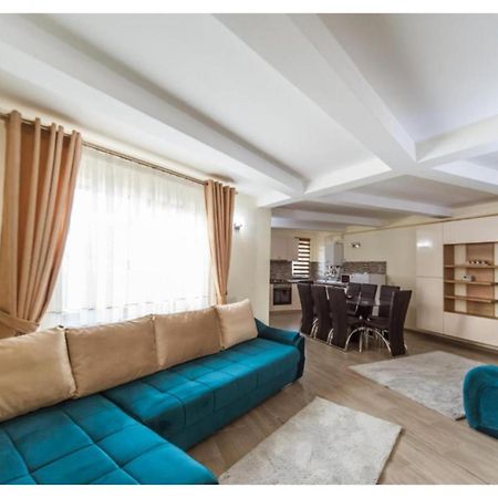 Luxury Apartment 피테슈티 외부 사진